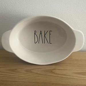DONATED | Rae Dunn BAKE dish